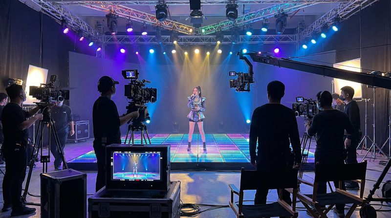 国产大片MV拍摄幕后花絮视频